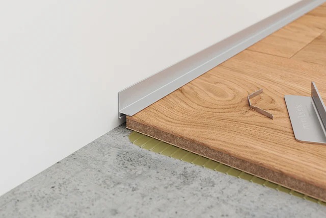 Sockelleisten Montage