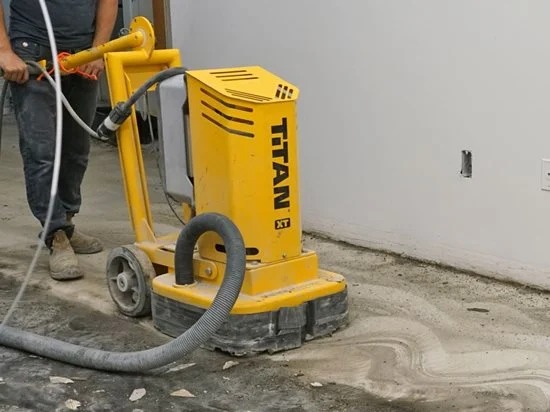 Entfernung alter Böden